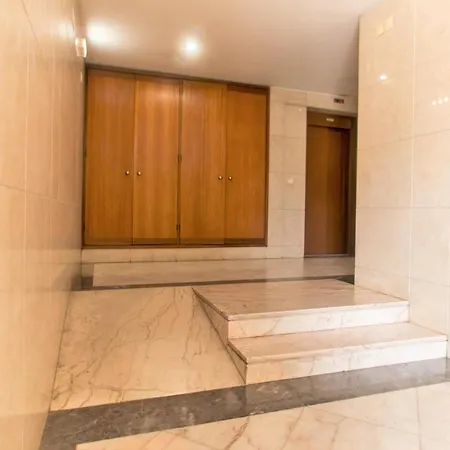 Apartment Republica Square By Hosts *