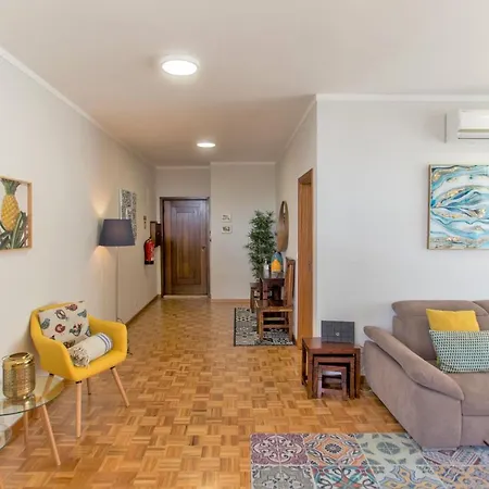 Republica Square By Hosts Apartment Porto
